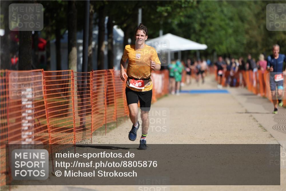 07.09.2025 - 19. Norderstedt Triathlon Michael Strokosch http://msf.ph/oto/8805876 07.09.2025 12:08:28 Laufen 149, 837, 1167 meine-sportfotos.de