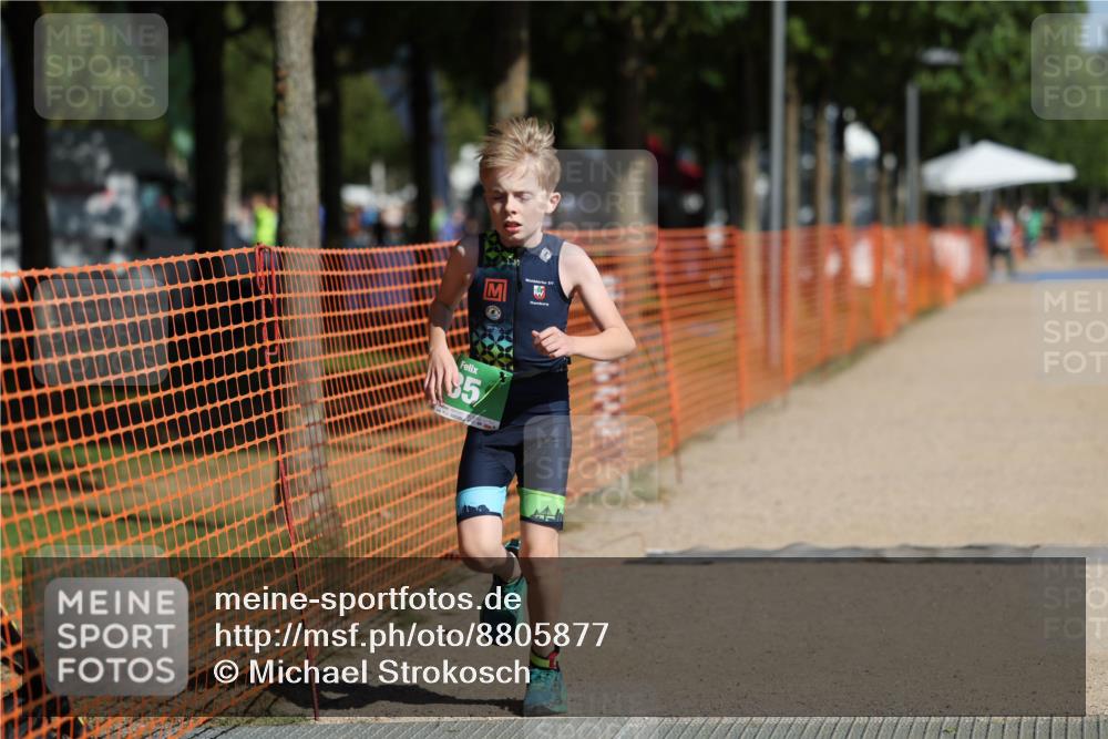 07.09.2025 - 19. Norderstedt Triathlon Michael Strokosch http://msf.ph/oto/8805877 07.09.2025 11:12:41 Laufen 85 meine-sportfotos.de