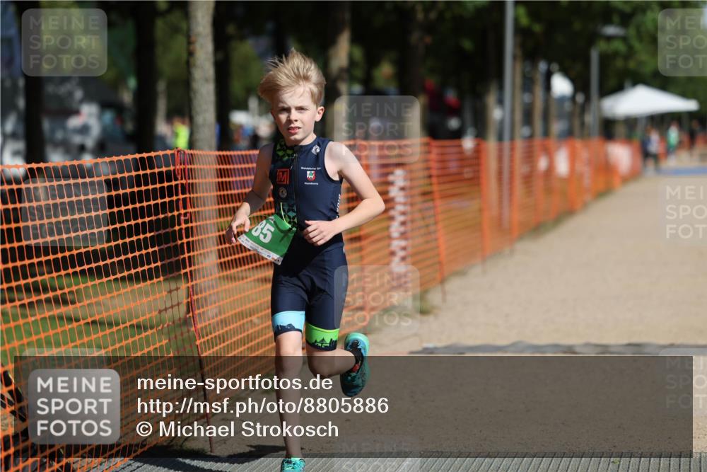 07.09.2025 - 19. Norderstedt Triathlon Michael Strokosch http://msf.ph/oto/8805886 07.09.2025 11:12:41 Laufen 85 meine-sportfotos.de