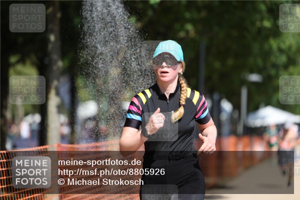 07.09.2025 - 19. Norderstedt Triathlon Michael Strokosch http://msf.ph/oto/8805926 07.09.2025 12:38:21 Laufen 182, 299, 715 meine-sportfotos.de