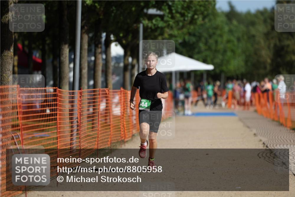 07.09.2025 - 19. Norderstedt Triathlon Michael Strokosch http://msf.ph/oto/8805958 07.09.2025 11:13:16 Laufen 644 meine-sportfotos.de