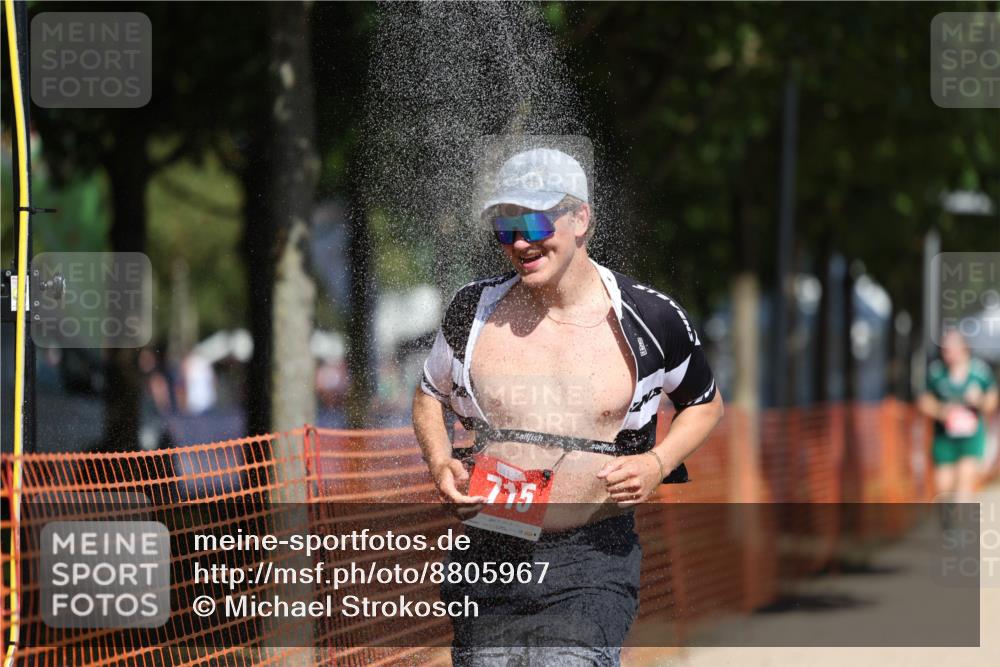 07.09.2025 - 19. Norderstedt Triathlon Michael Strokosch http://msf.ph/oto/8805967 07.09.2025 12:38:26 Laufen 715, 720, 1224 meine-sportfotos.de
