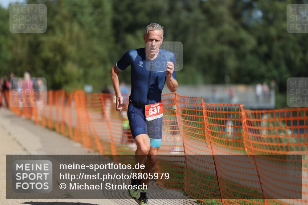 07.09.2025 - 19. Norderstedt Triathlon Michael Strokosch http://msf.ph/oto/8805979 07.09.2025 12:08:34 Laufen 149, 837 meine-sportfotos.de
