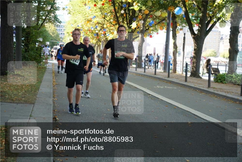 07.09.2025 - BARMER Alsterlauf Yannick Fuchs http://msf.ph/oto/8805983 07.09.2025 11:54:34 Laufen 243, 12 meine-sportfotos.de