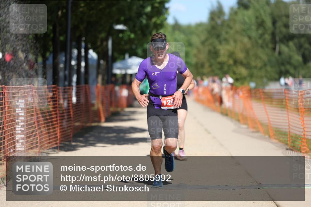 07.09.2025 - 19. Norderstedt Triathlon Michael Strokosch http://msf.ph/oto/8805992 07.09.2025 13:16:56 Laufen 735, 1261, 1283 meine-sportfotos.de