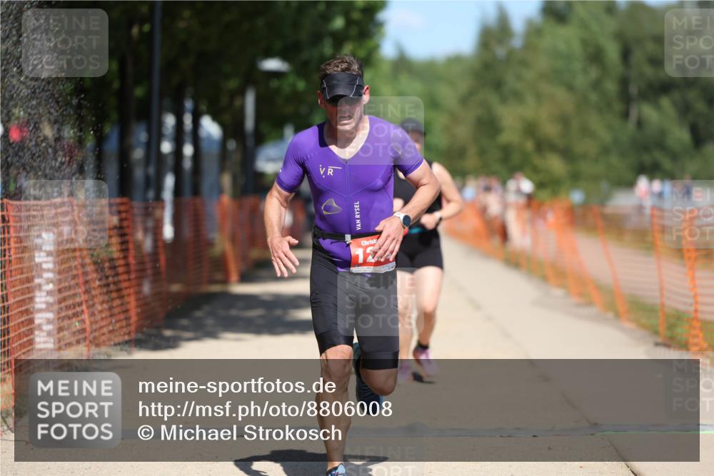 07.09.2025 - 19. Norderstedt Triathlon Michael Strokosch http://msf.ph/oto/8806008 07.09.2025 13:16:57 Laufen 735, 1261, 1283 meine-sportfotos.de