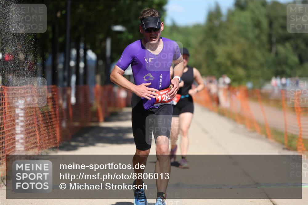 07.09.2025 - 19. Norderstedt Triathlon Michael Strokosch http://msf.ph/oto/8806013 07.09.2025 13:16:57 Laufen 735, 1261, 1283 meine-sportfotos.de