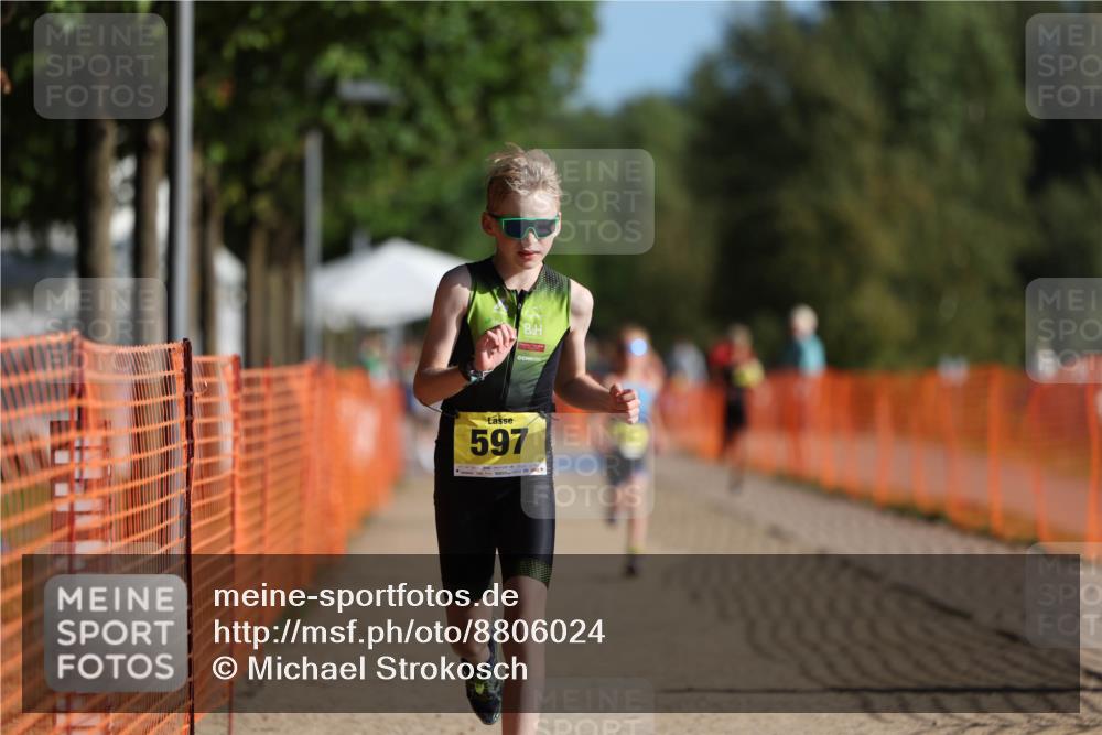 07.09.2025 - 19. Norderstedt Triathlon Michael Strokosch http://msf.ph/oto/8806024 07.09.2025 09:46:12 Laufen 555, 597 meine-sportfotos.de