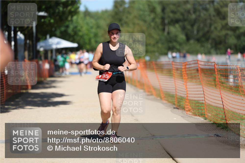 07.09.2025 - 19. Norderstedt Triathlon Michael Strokosch http://msf.ph/oto/8806040 07.09.2025 13:16:59 Laufen 735, 1283 meine-sportfotos.de