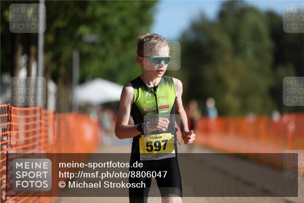 07.09.2025 - 19. Norderstedt Triathlon Michael Strokosch http://msf.ph/oto/8806047 07.09.2025 09:46:14 Laufen 555, 597 meine-sportfotos.de