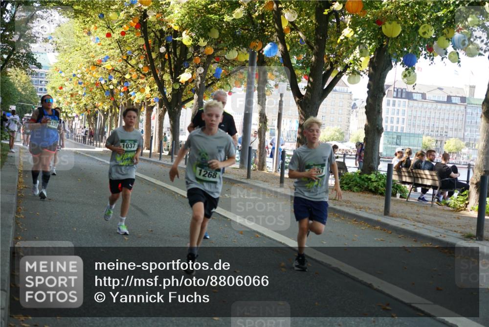 07.09.2025 - BARMER Alsterlauf Yannick Fuchs http://msf.ph/oto/8806066 07.09.2025 11:54:40 Laufen 8320, 1037, 1268 meine-sportfotos.de