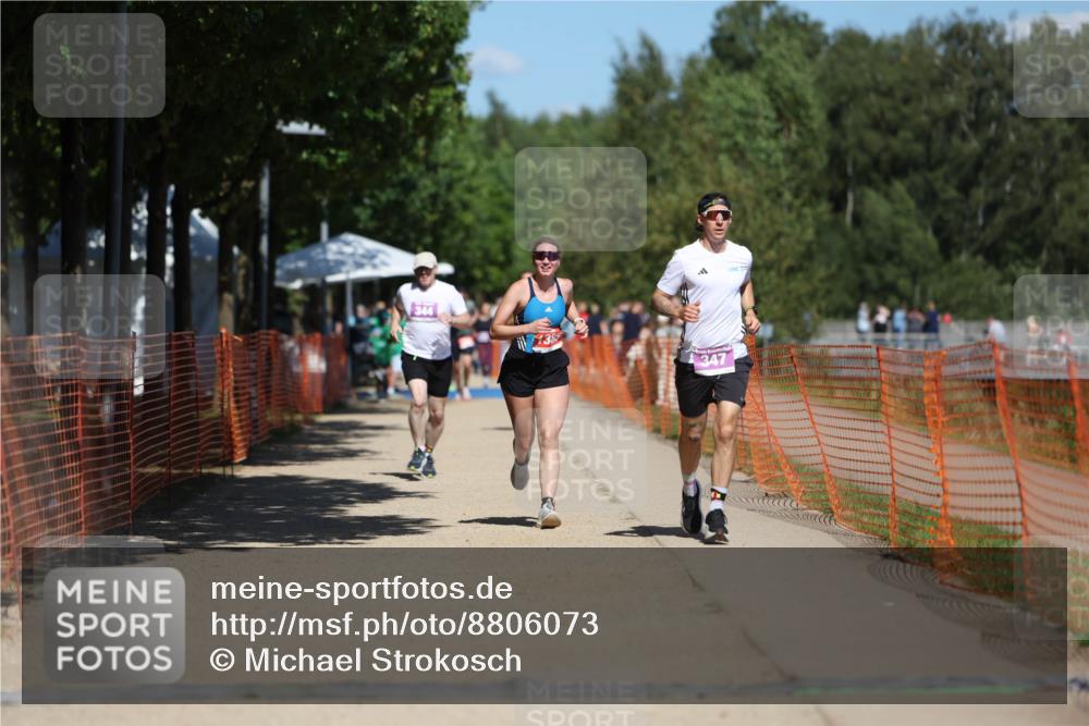 07.09.2025 - 19. Norderstedt Triathlon Michael Strokosch http://msf.ph/oto/8806073 07.09.2025 13:17:11 Laufen 344, 347, 1385 meine-sportfotos.de