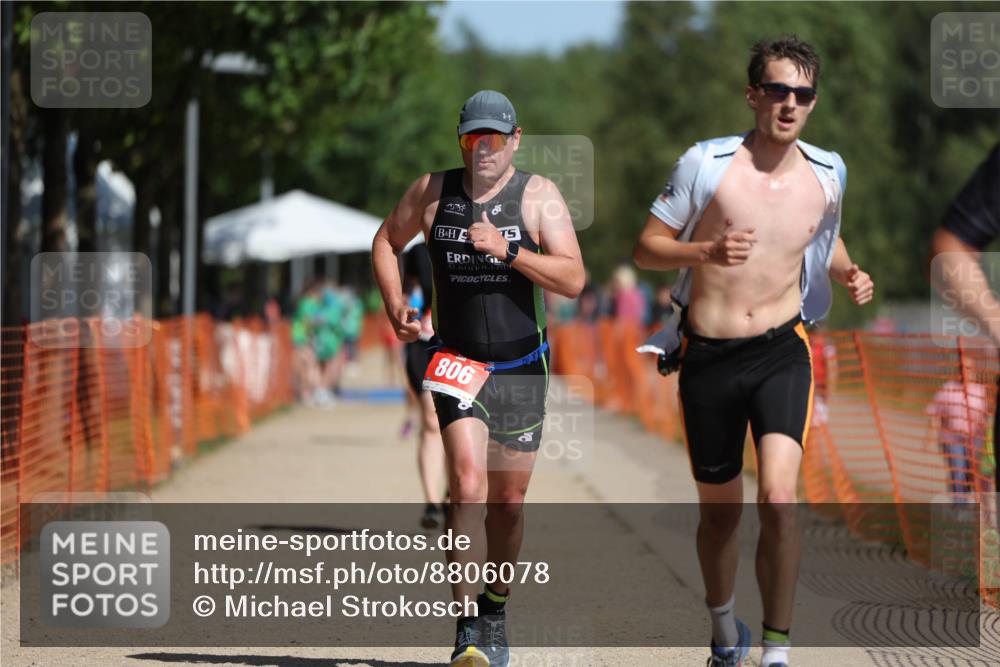 07.09.2025 - 19. Norderstedt Triathlon Michael Strokosch http://msf.ph/oto/8806078 07.09.2025 12:08:52 Laufen 185, 253, 806, 1244 meine-sportfotos.de