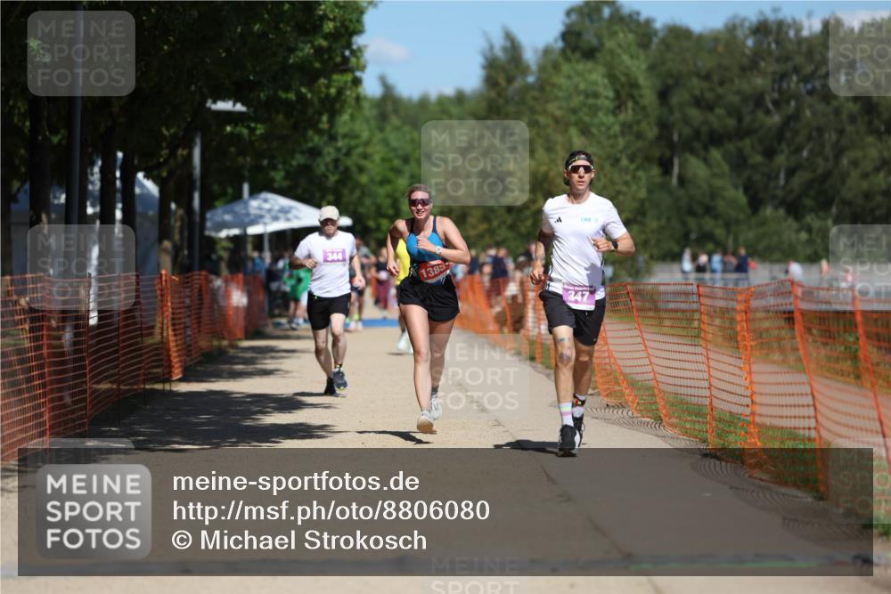 07.09.2025 - 19. Norderstedt Triathlon Michael Strokosch http://msf.ph/oto/8806080 07.09.2025 13:17:11 Laufen 344, 347, 1385 meine-sportfotos.de