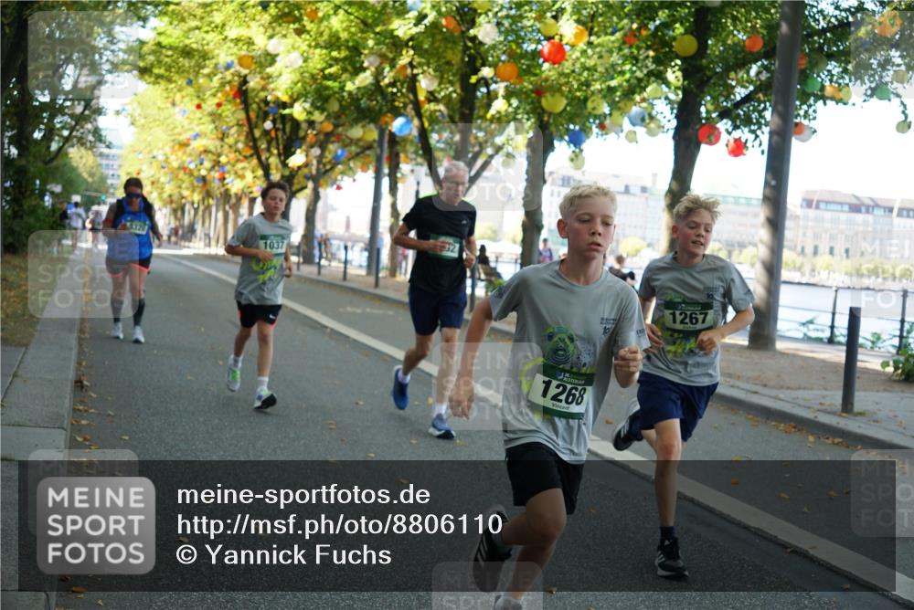 07.09.2025 - BARMER Alsterlauf Yannick Fuchs http://msf.ph/oto/8806110 07.09.2025 11:54:42 Laufen 4326, 1037, 1268, 1267, 10 meine-sportfotos.de