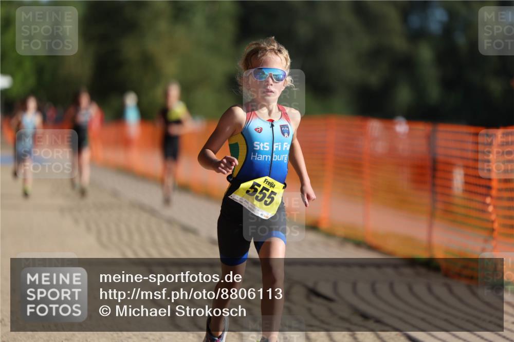 07.09.2025 - 19. Norderstedt Triathlon Michael Strokosch http://msf.ph/oto/8806113 07.09.2025 09:46:18 Laufen 555, 584, 597 meine-sportfotos.de
