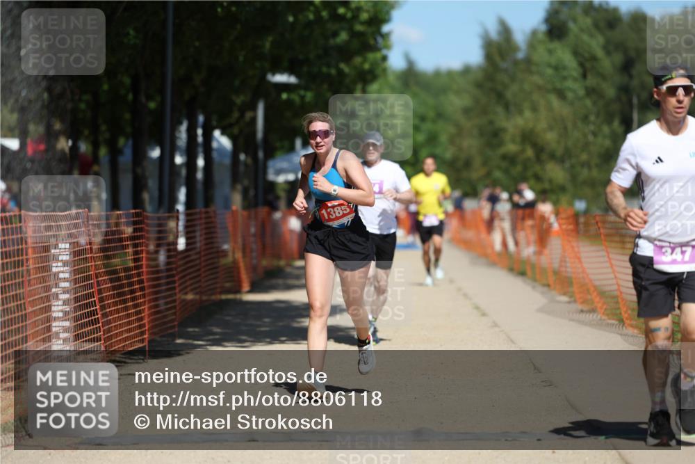 07.09.2025 - 19. Norderstedt Triathlon Michael Strokosch http://msf.ph/oto/8806118 07.09.2025 13:17:14 Laufen 330, 344, 347, 1385 meine-sportfotos.de