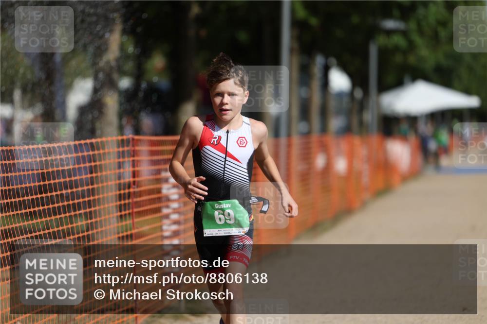 07.09.2025 - 19. Norderstedt Triathlon Michael Strokosch http://msf.ph/oto/8806138 07.09.2025 11:14:10 Laufen 69 meine-sportfotos.de