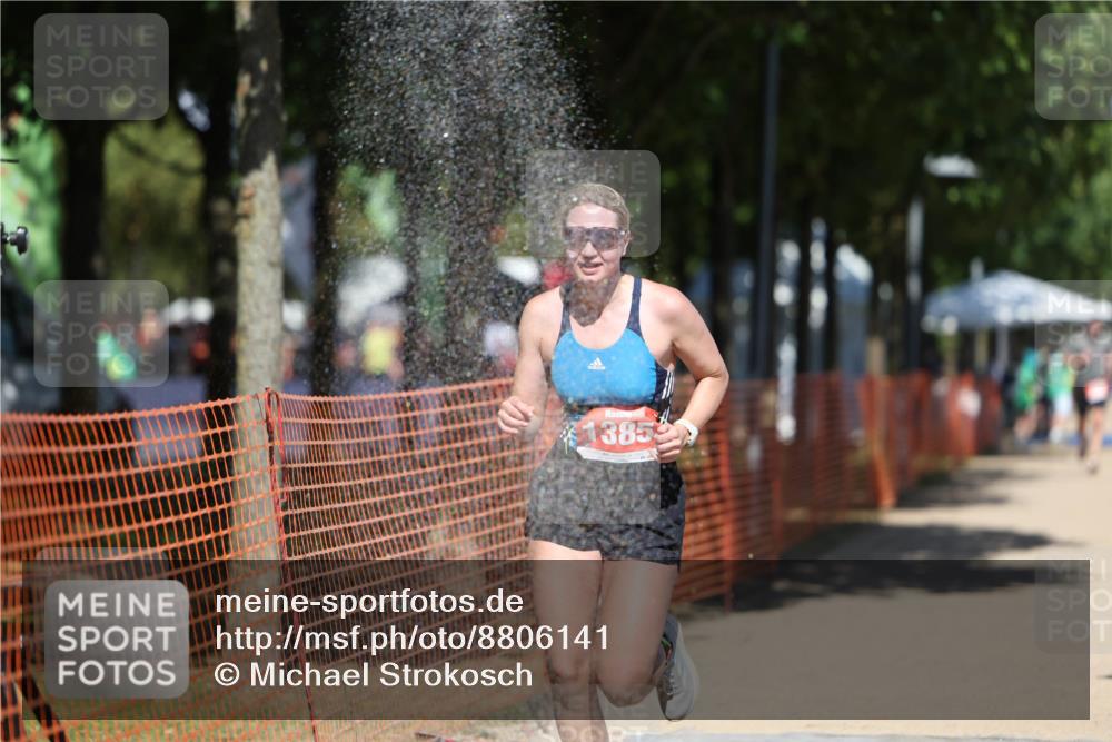 07.09.2025 - 19. Norderstedt Triathlon Michael Strokosch http://msf.ph/oto/8806141 07.09.2025 13:17:16 Laufen 330, 344, 347, 1385 meine-sportfotos.de
