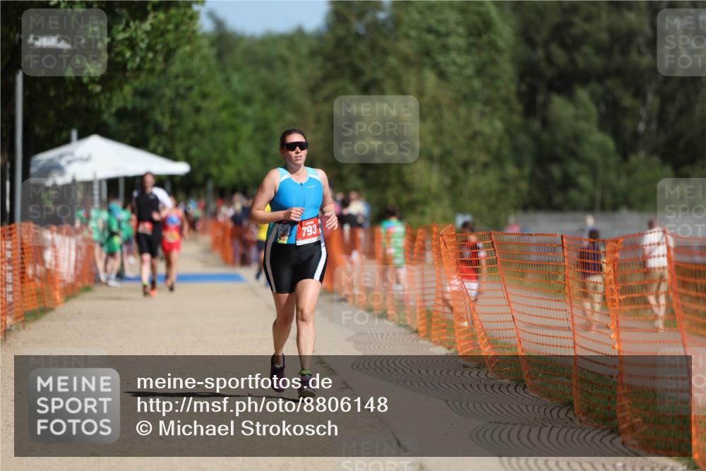 07.09.2025 - 19. Norderstedt Triathlon Michael Strokosch http://msf.ph/oto/8806148 07.09.2025 12:09:01 Laufen 793, 1244 meine-sportfotos.de
