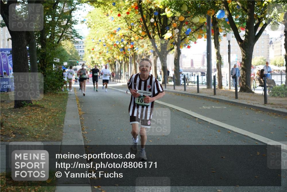 07.09.2025 - BARMER Alsterlauf Yannick Fuchs http://msf.ph/oto/8806171 07.09.2025 11:54:48 Laufen 10 meine-sportfotos.de