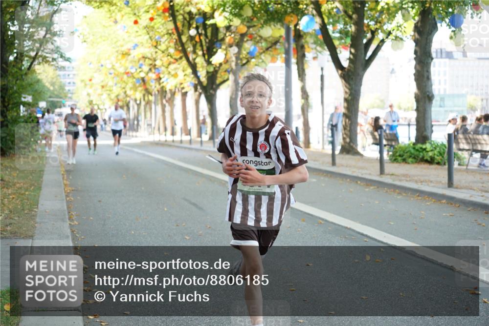07.09.2025 - BARMER Alsterlauf Yannick Fuchs http://msf.ph/oto/8806185 07.09.2025 11:54:49 Laufen  meine-sportfotos.de