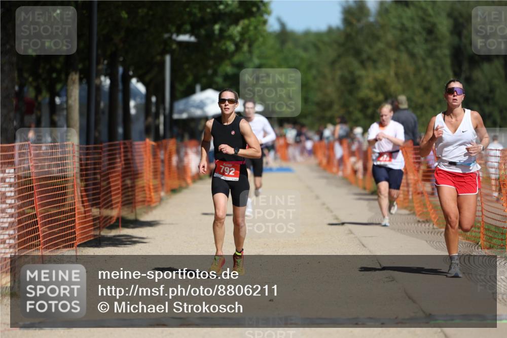 07.09.2025 - 19. Norderstedt Triathlon Michael Strokosch http://msf.ph/oto/8806211 07.09.2025 12:39:00 Laufen 165, 273, 724, 792 meine-sportfotos.de