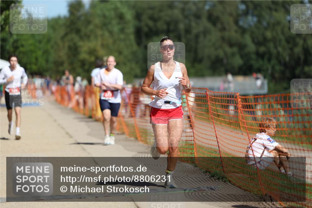 07.09.2025 - 19. Norderstedt Triathlon Michael Strokosch http://msf.ph/oto/8806231 07.09.2025 12:39:01 Laufen 165, 273, 724, 792 meine-sportfotos.de