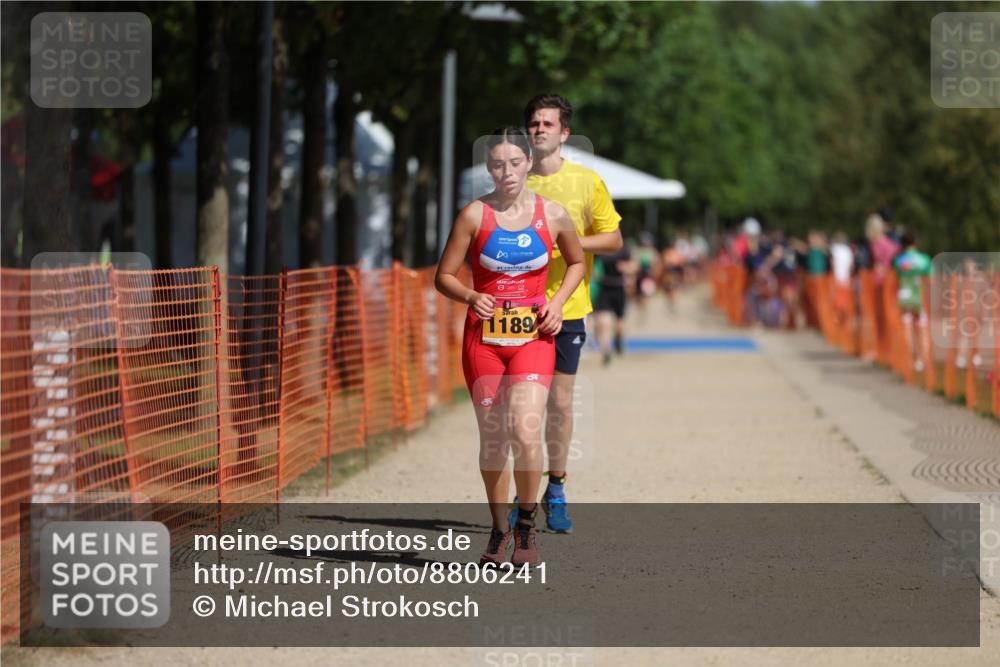 07.09.2025 - 19. Norderstedt Triathlon Michael Strokosch http://msf.ph/oto/8806241 07.09.2025 12:09:16 Laufen 228, 849, 1189 meine-sportfotos.de