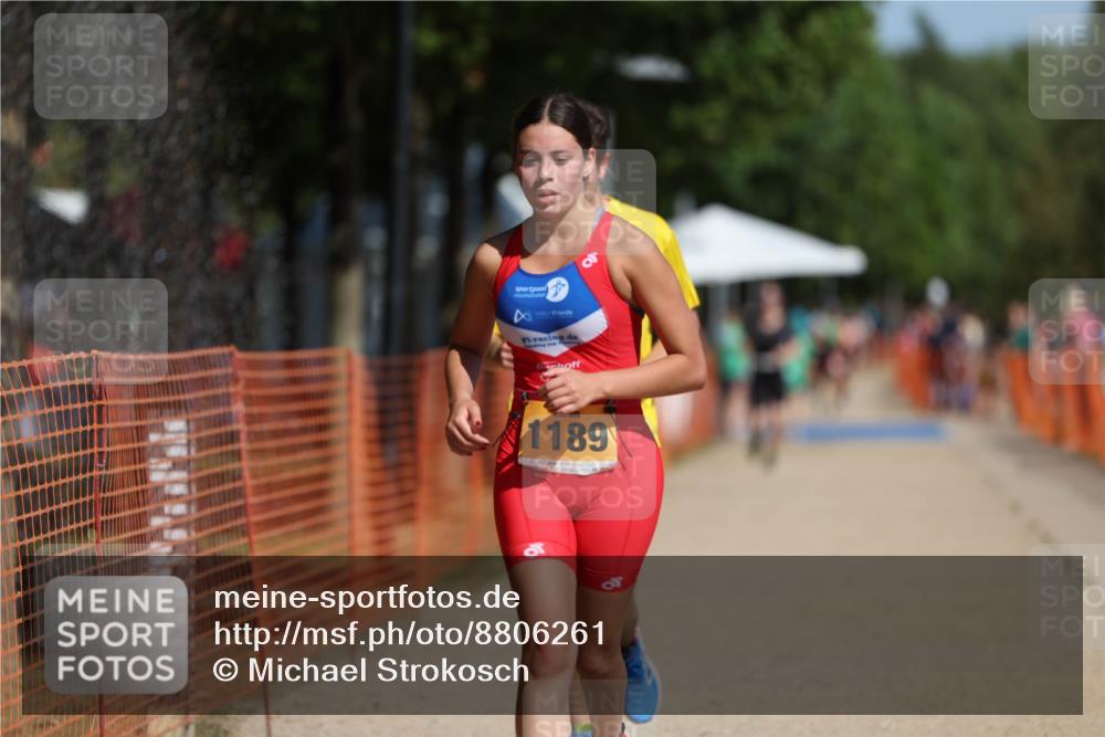 07.09.2025 - 19. Norderstedt Triathlon Michael Strokosch http://msf.ph/oto/8806261 07.09.2025 12:09:19 Laufen 228, 849, 1189 meine-sportfotos.de