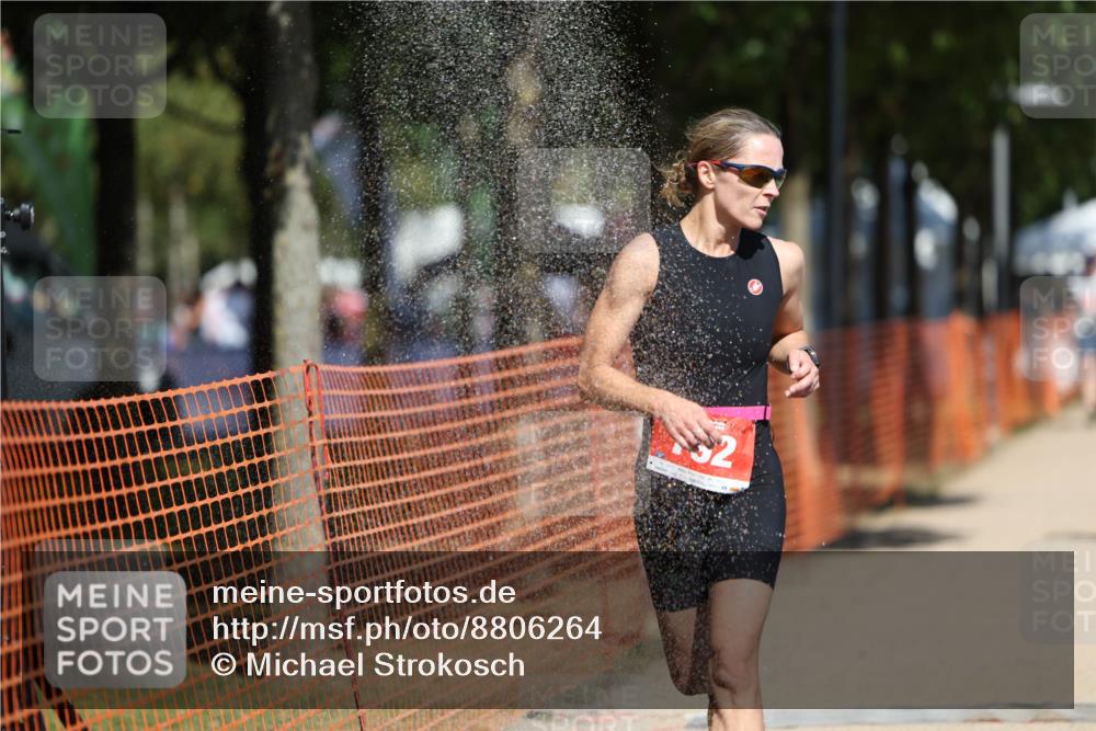 07.09.2025 - 19. Norderstedt Triathlon Michael Strokosch http://msf.ph/oto/8806264 07.09.2025 12:39:02 Laufen 165, 273, 724, 792 meine-sportfotos.de