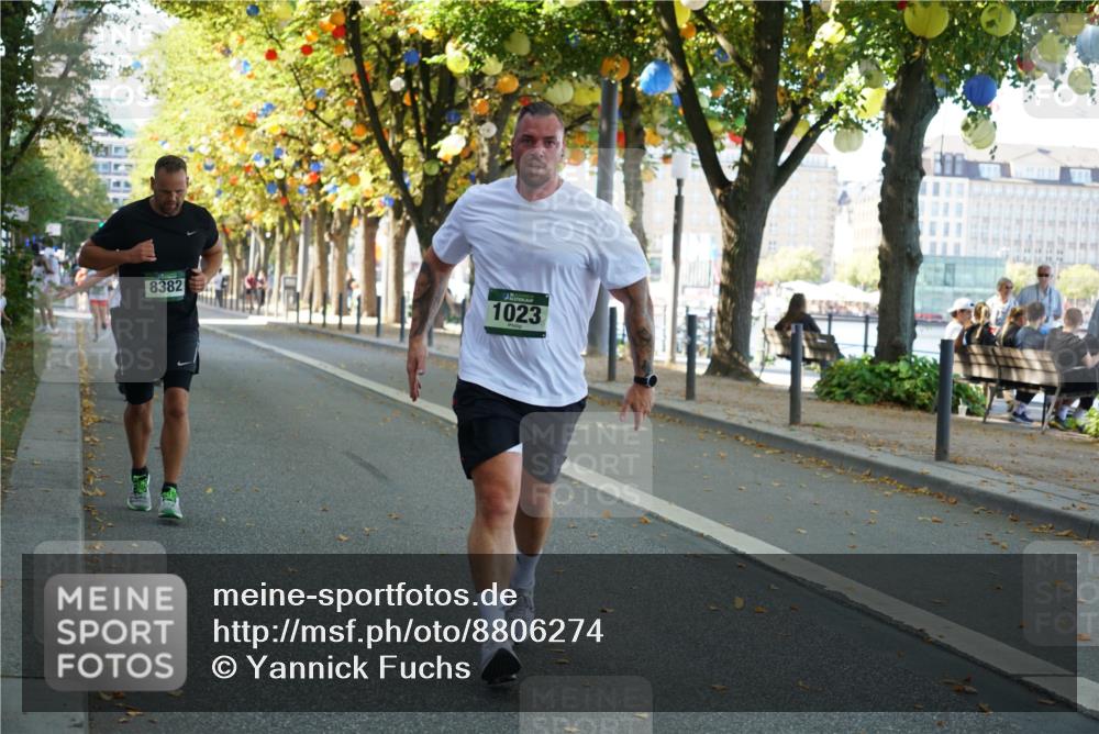 07.09.2025 - BARMER Alsterlauf Yannick Fuchs http://msf.ph/oto/8806274 07.09.2025 11:55:00 Laufen 8382, 1023 meine-sportfotos.de