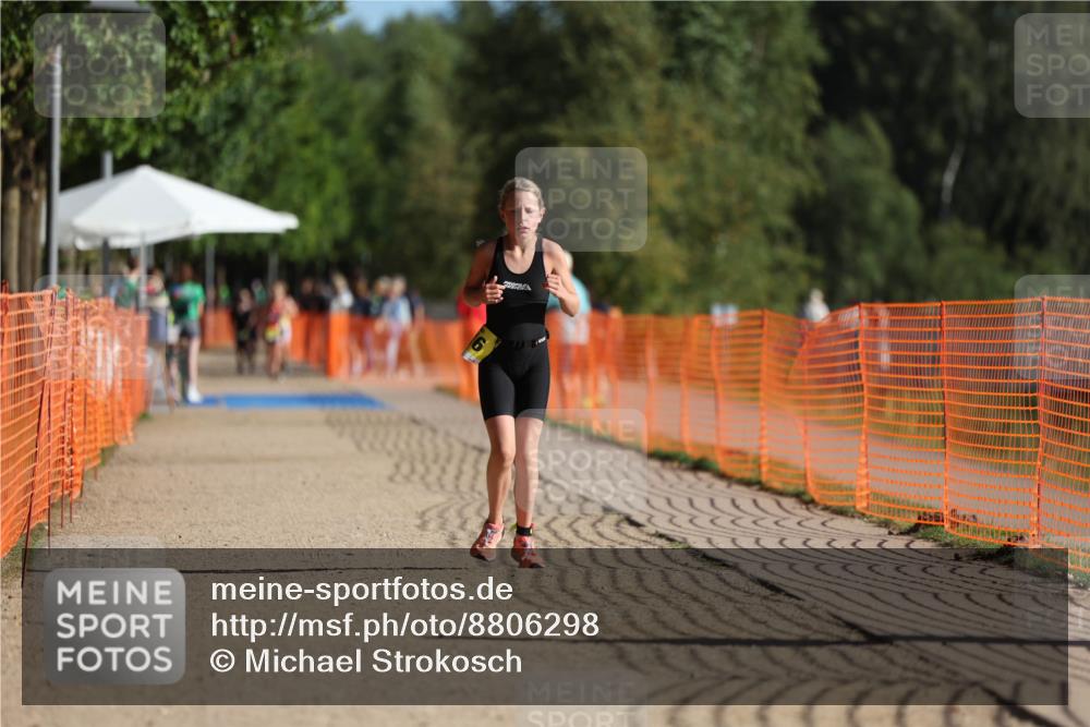 07.09.2025 - 19. Norderstedt Triathlon Michael Strokosch http://msf.ph/oto/8806298 07.09.2025 09:46:33 Laufen 616 meine-sportfotos.de