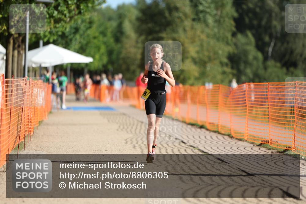 07.09.2025 - 19. Norderstedt Triathlon Michael Strokosch http://msf.ph/oto/8806305 07.09.2025 09:46:34 Laufen 616 meine-sportfotos.de
