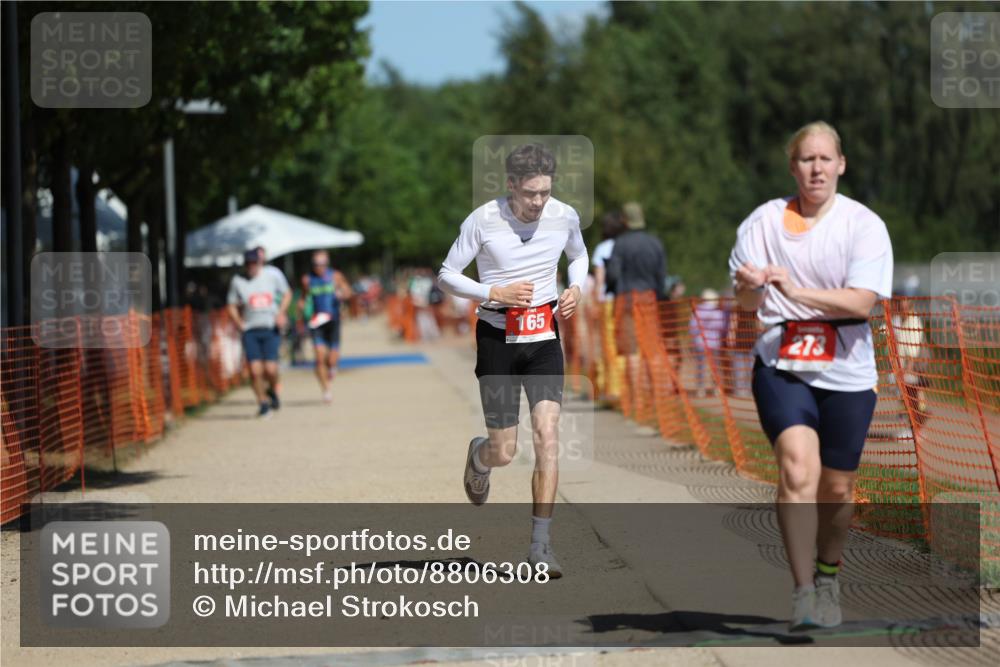 07.09.2025 - 19. Norderstedt Triathlon Michael Strokosch http://msf.ph/oto/8806308 07.09.2025 12:39:04 Laufen 165, 273, 724, 792 meine-sportfotos.de