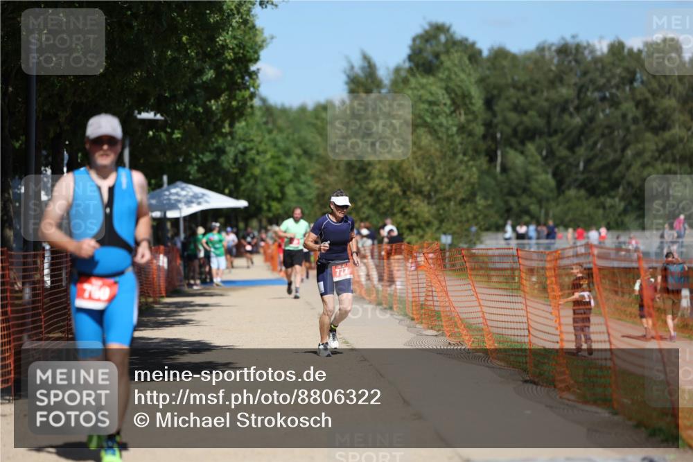 07.09.2025 - 19. Norderstedt Triathlon Michael Strokosch http://msf.ph/oto/8806322 07.09.2025 13:17:37 Laufen 750, 777 meine-sportfotos.de