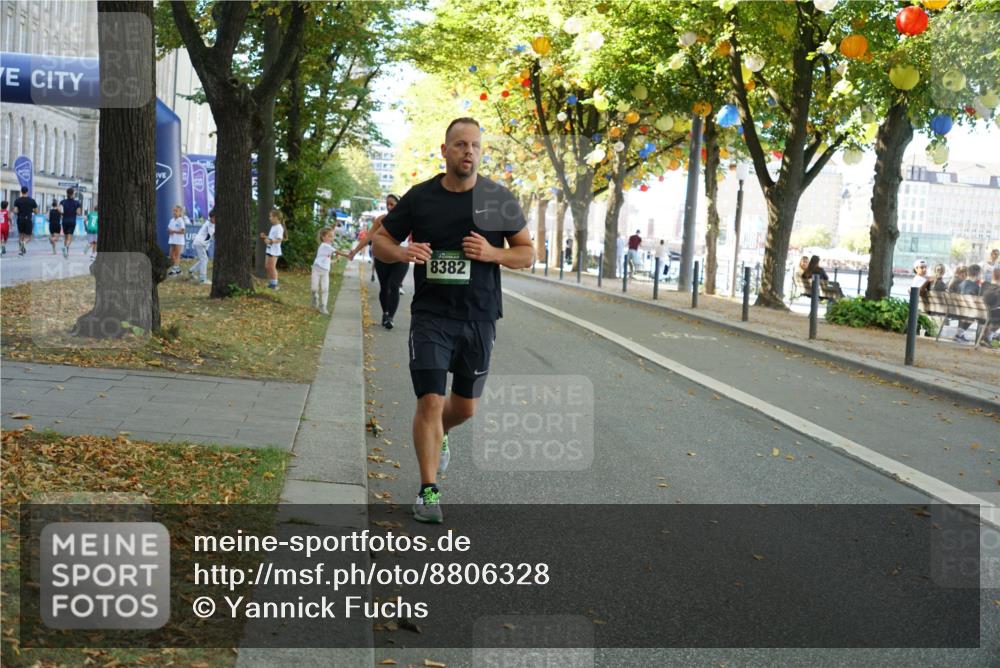 07.09.2025 - BARMER Alsterlauf Yannick Fuchs http://msf.ph/oto/8806328 07.09.2025 11:55:02 Laufen 8382 meine-sportfotos.de