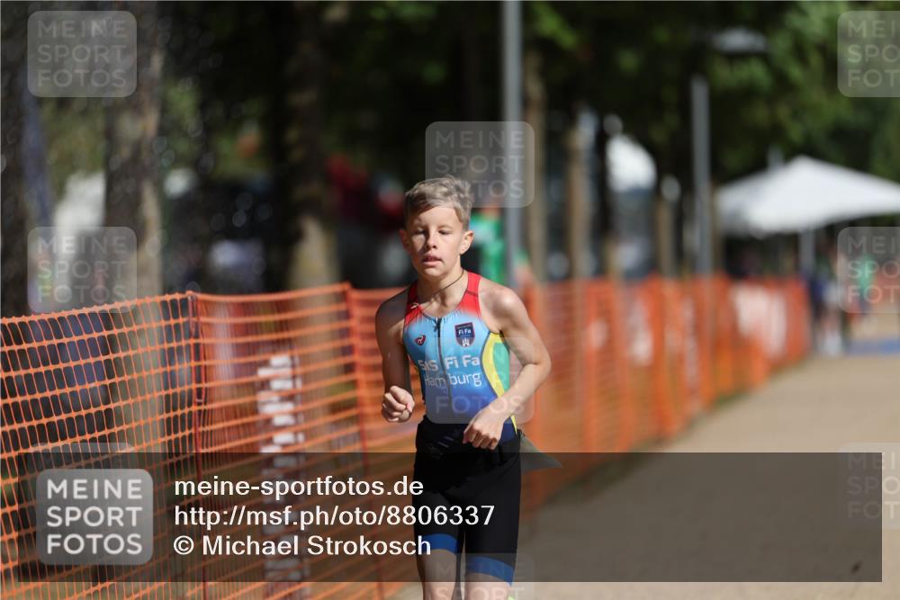 07.09.2025 - 19. Norderstedt Triathlon Michael Strokosch http://msf.ph/oto/8806337 07.09.2025 11:15:07 Laufen 98 meine-sportfotos.de