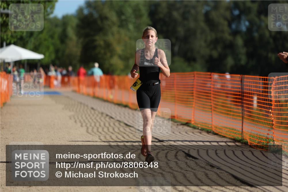 07.09.2025 - 19. Norderstedt Triathlon Michael Strokosch http://msf.ph/oto/8806348 07.09.2025 09:46:36 Laufen 616 meine-sportfotos.de