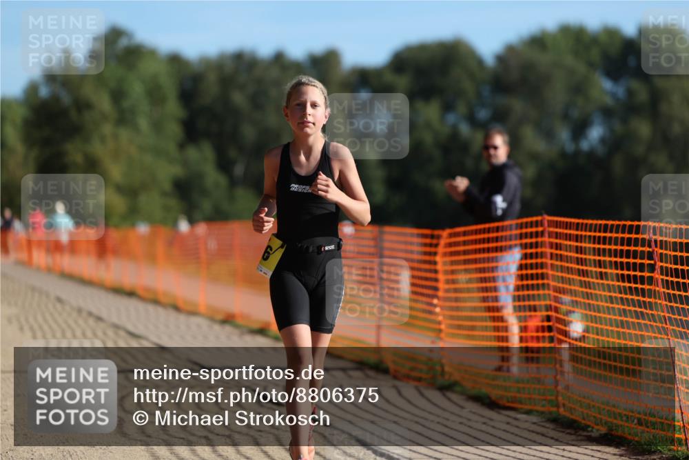07.09.2025 - 19. Norderstedt Triathlon Michael Strokosch http://msf.ph/oto/8806375 07.09.2025 09:46:38 Laufen 616 meine-sportfotos.de