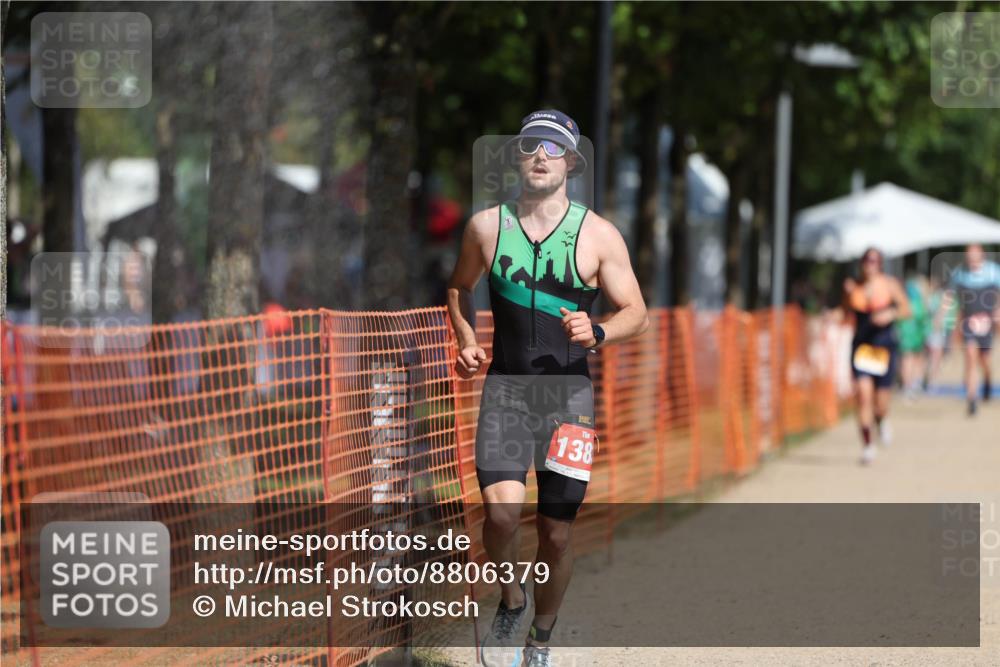 07.09.2025 - 19. Norderstedt Triathlon Michael Strokosch http://msf.ph/oto/8806379 07.09.2025 12:09:38 Laufen 859, 1383 meine-sportfotos.de