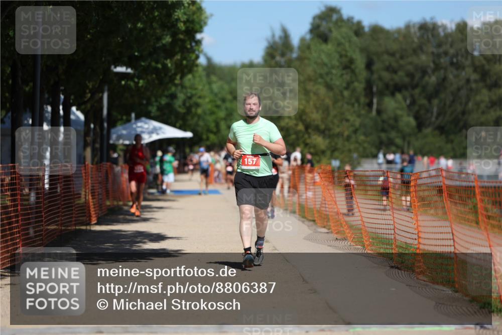 07.09.2025 - 19. Norderstedt Triathlon Michael Strokosch http://msf.ph/oto/8806387 07.09.2025 13:17:50 Laufen 157, 1216 meine-sportfotos.de