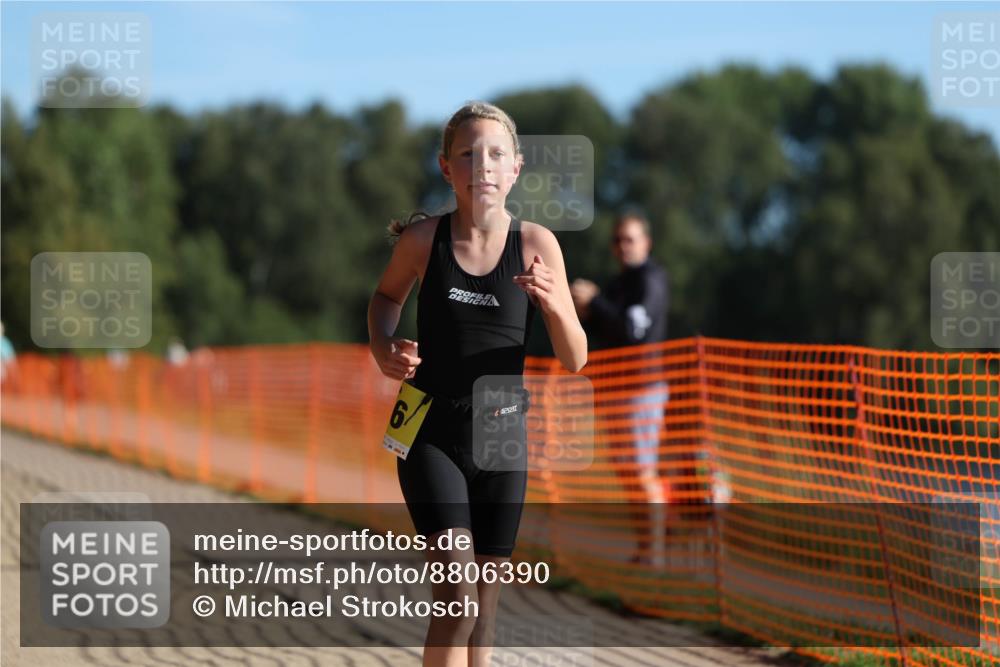 07.09.2025 - 19. Norderstedt Triathlon Michael Strokosch http://msf.ph/oto/8806390 07.09.2025 09:46:38 Laufen 616 meine-sportfotos.de