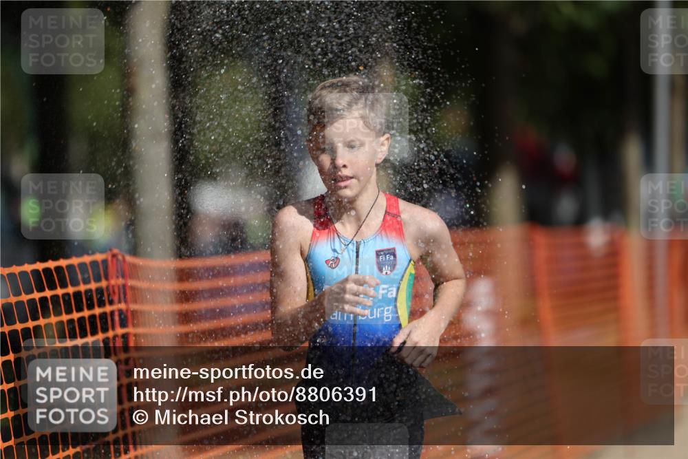 07.09.2025 - 19. Norderstedt Triathlon Michael Strokosch http://msf.ph/oto/8806391 07.09.2025 11:15:09 Laufen 98 meine-sportfotos.de