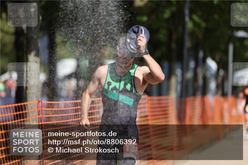 07.09.2025 - 19. Norderstedt Triathlon Michael Strokosch http://msf.ph/oto/8806392 07.09.2025 12:09:40 Laufen 1195, 1383 meine-sportfotos.de