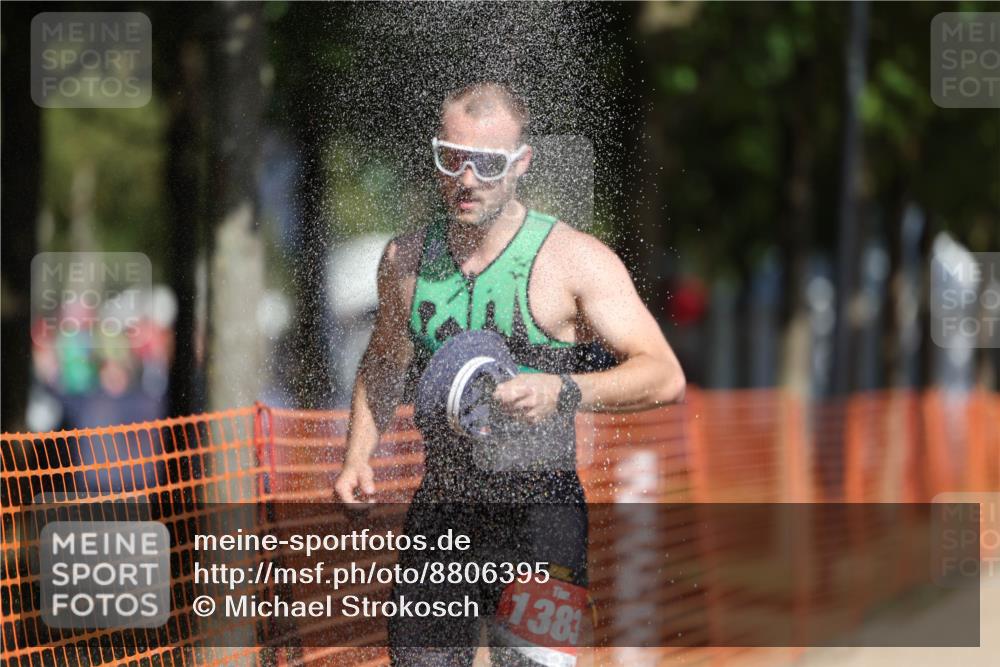 07.09.2025 - 19. Norderstedt Triathlon Michael Strokosch http://msf.ph/oto/8806395 07.09.2025 12:09:40 Laufen 1195, 1383 meine-sportfotos.de