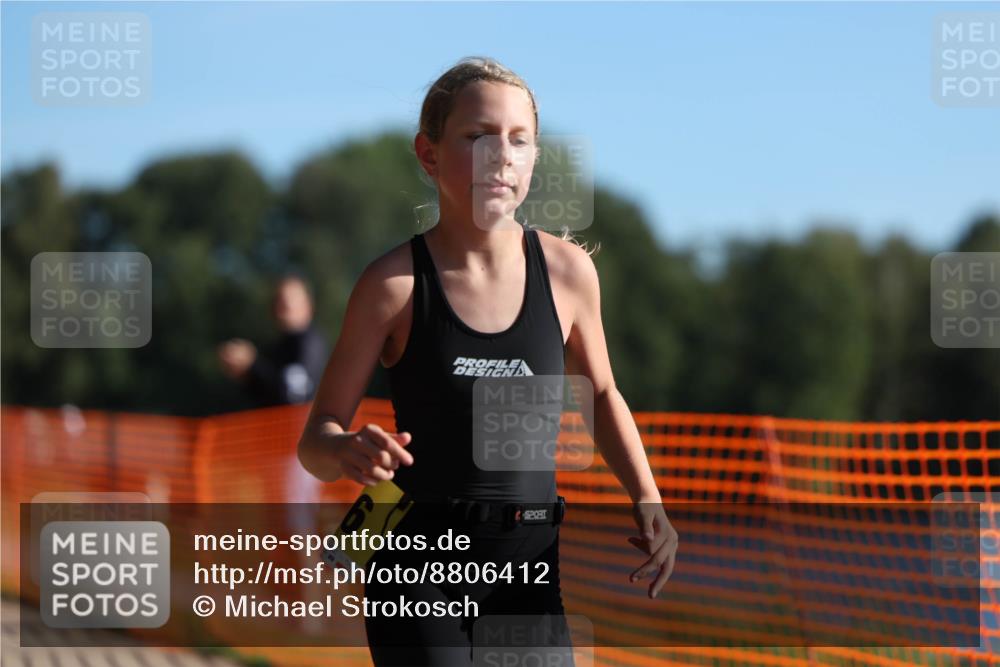 07.09.2025 - 19. Norderstedt Triathlon Michael Strokosch http://msf.ph/oto/8806412 07.09.2025 09:46:39 Laufen 616 meine-sportfotos.de