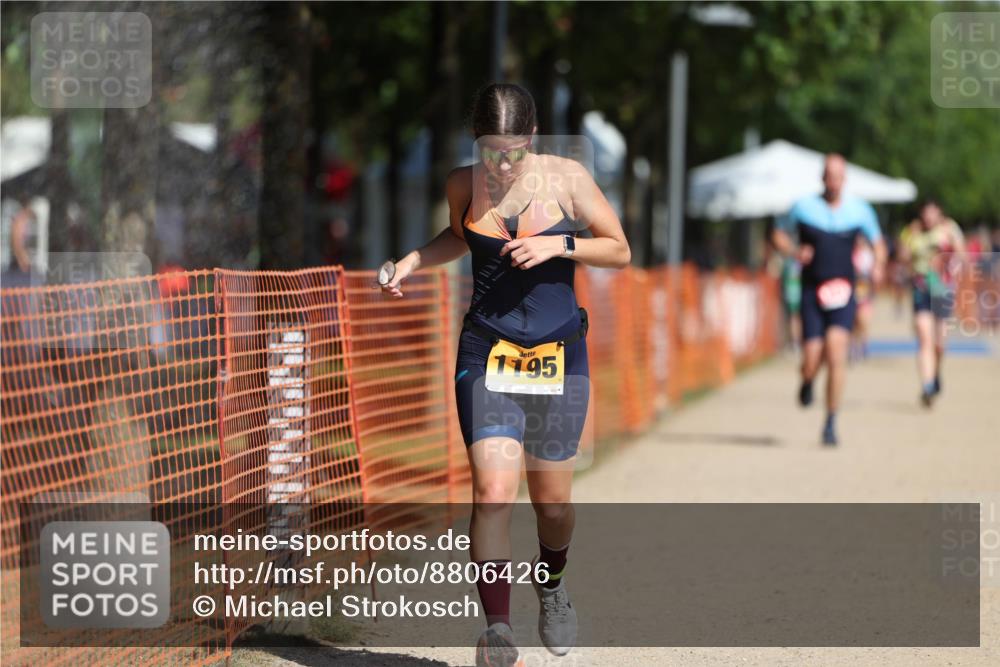 07.09.2025 - 19. Norderstedt Triathlon Michael Strokosch http://msf.ph/oto/8806426 07.09.2025 12:09:46 Laufen 1195, 1319 meine-sportfotos.de