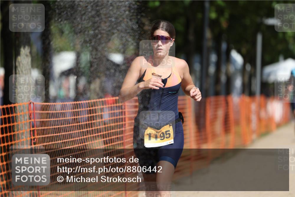 07.09.2025 - 19. Norderstedt Triathlon Michael Strokosch http://msf.ph/oto/8806442 07.09.2025 12:09:47 Laufen 1195, 1319 meine-sportfotos.de