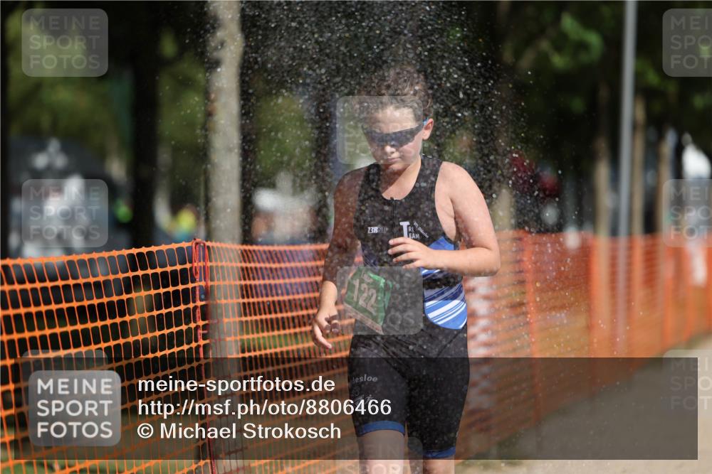 07.09.2025 - 19. Norderstedt Triathlon Michael Strokosch http://msf.ph/oto/8806466 07.09.2025 11:15:34 Laufen 122 meine-sportfotos.de